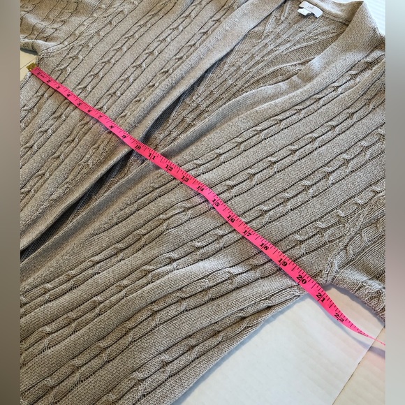 Like New! J. Jill Relaxed Open Front Cable Knit Lightweight Cardigan. Medium - Picture 9 of 9